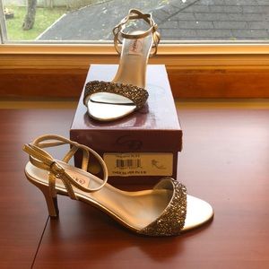 Women’s Thea Heels, never worn